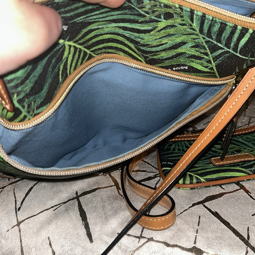 Dooney & Bourke Siesta SET Green Palm Print Crossbody Bag with Tan Trim - Picture 5 of 13